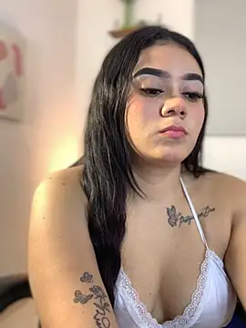 Snapshot of _AlessandraRose_ chatting on July 31, 7:57 pm AlessandraRose online show from July 31, 7:57 pm