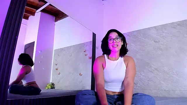 Snapshot of Liz_Gomez chatting on August 2, 2:10 am Liz Gomez online show from August 2, 2:10 am