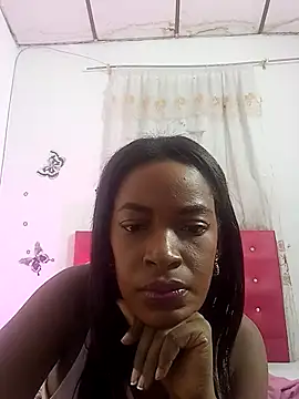 Snapshot of naughtyavaa chatting on August 2, 1:15 am naughtyavaa online show from August 2, 1:15 am