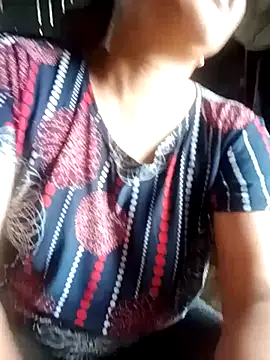 Mai-lanzz online show from August 1, 3:50 am