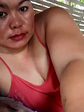 Snapshot of sweetpinay85 chatting on August 9, 11:20 pm sweetpinay85 online show from August 9, 11:20 pm