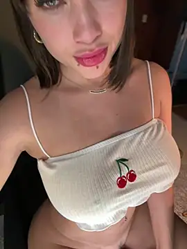 HannaBeckett online show from December 11, 3:45 am