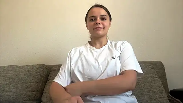 LorileeKaliszewski online show from August 3, 7:51 am