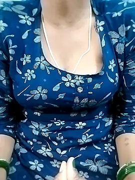 Snapshot of Lovely-Deepa chatting on August 5, 4:54 pm Lovely-Deepa online show from August 5, 4:54 pm
