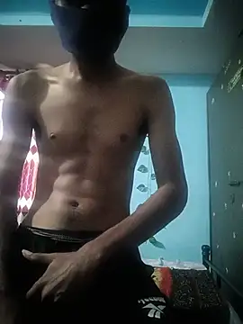 Snapshot of fun_boy_143 chatting on August 4, 4:04 am fun boy 143 online show from August 4, 4:04 am