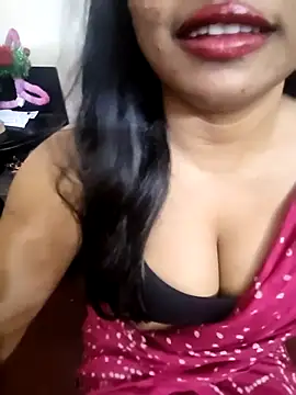 Snapshot of Cute_leeza chatting on August 8, 8:38 am Cute leeza online show from August 8, 8:38 am