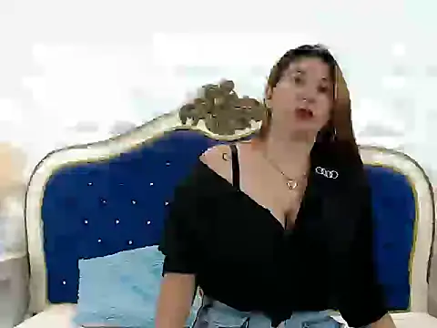 XimenaEvans online show from August 3, 8:34 pm
