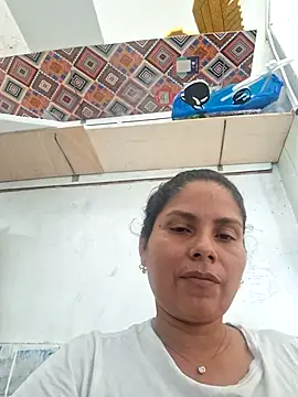 MechePretty online show from August 4, 5:26 pm