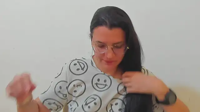 MARILYN GARCIA online show from December 5, 3:41 pm