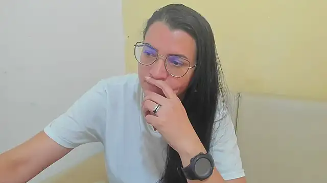 Snapshot of MARILYN_GARCIA chatting on April 27, 2:04 pm MARILYN GARCIA online show from April 27, 2:04 pm