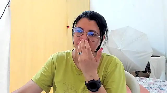 Snapshot of MARILYN_GARCIA chatting on May 23, 3:05 pm MARILYN GARCIA online show from May 23, 3:05 pm