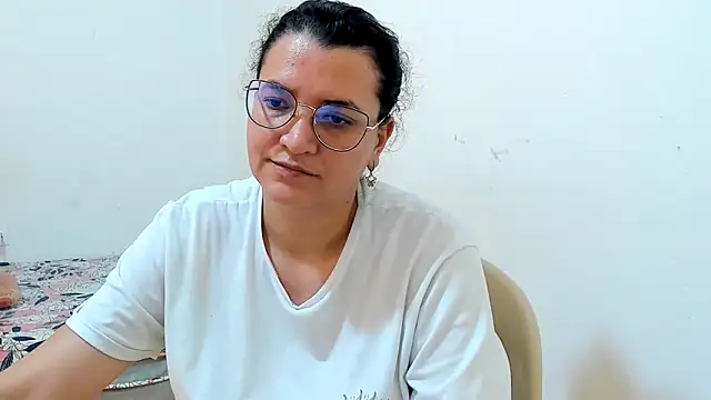 Snapshot of MARILYN_GARCIA chatting on June 10, 7:57 pm MARILYN GARCIA online show from June 10, 7:57 pm
