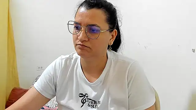 Snapshot of MARILYN_GARCIA chatting on June 23, 11:14 pm MARILYN GARCIA online show from June 23, 11:14 pm