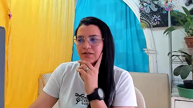 Snapshot of MARILYN_GARCIA chatting on July 14, 4:13 pm MARILYN GARCIA online show from July 14, 4:13 pm