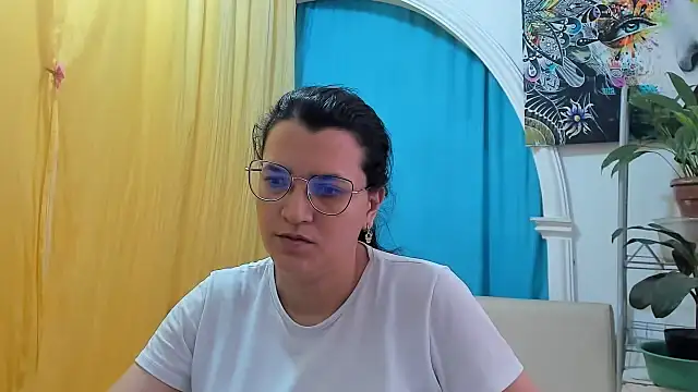 Snapshot of MARILYN_GARCIA chatting on July 15, 12:54 pm MARILYN GARCIA online show from July 15, 12:54 pm