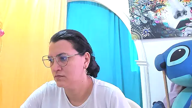 Snapshot of MARILYN_GARCIA chatting on July 31, 3:00 pm MARILYN GARCIA online show from July 31, 3:00 pm