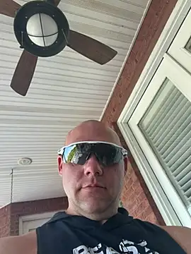 Snapshot of kinkyjorge89 chatting on August 5, 1:47 pm kinkyjorge89 online show from August 5, 1:47 pm