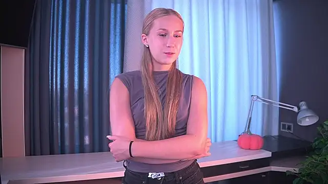 RosannaBarrientes online show from August 10, 2:26 am