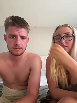 jessinsam online show from August 8, 1:57 pm