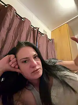 velvetluna92 online show from August 7, 8:00 pm