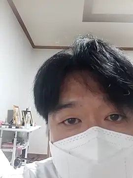 okay-boy online show from August 7, 2:19 pm
