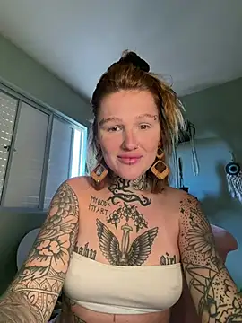 luawildolff online show from August 7, 4:42 pm
