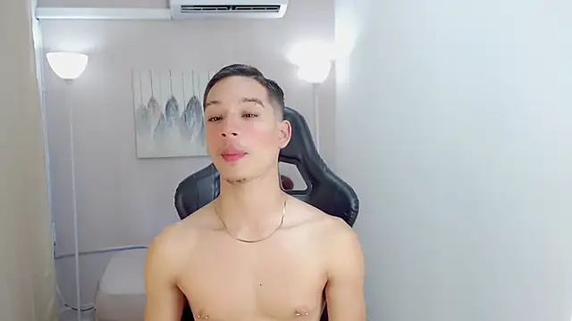 Flex boyy  online show from August 8, 4:14 am