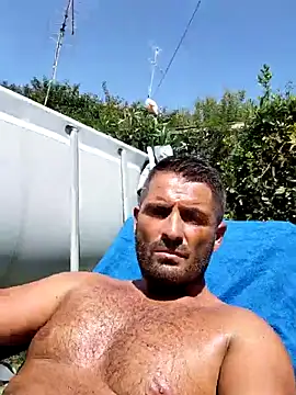 Snapshot of kingbull87 chatting on August 8, 12:51 pm kingbull87 online show from August 8, 12:51 pm