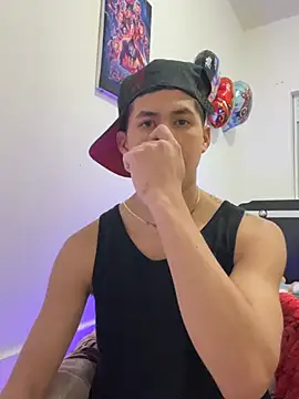Snapshot of Jhossep_Castillo chatting on August 9, 12:34 am Jhossep Castillo online show from August 9, 12:34 am