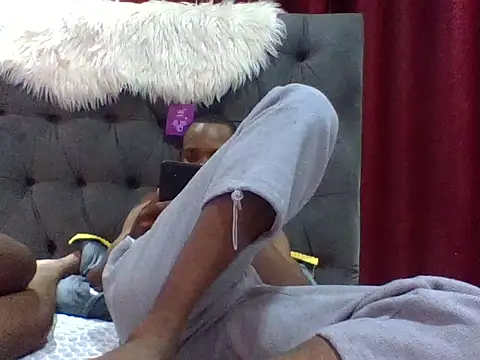 Snapshot of handsome_jay1 chatting on August 9, 6:24 pm handsome jay1 online show from August 9, 6:24 pm