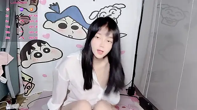 Snapshot of momo-o chatting on August 9, 10:36 pm momo-o online show from August 9, 10:36 pm