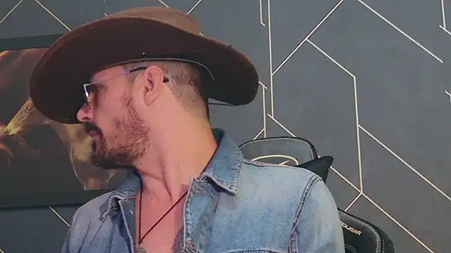 ChrisKox online show from January 31, 11:13 am