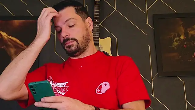 ChrisKox online show from February 4, 1:48 pm