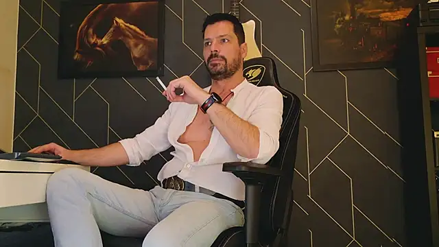 ChrisKox online show from February 9, 3:12 pm