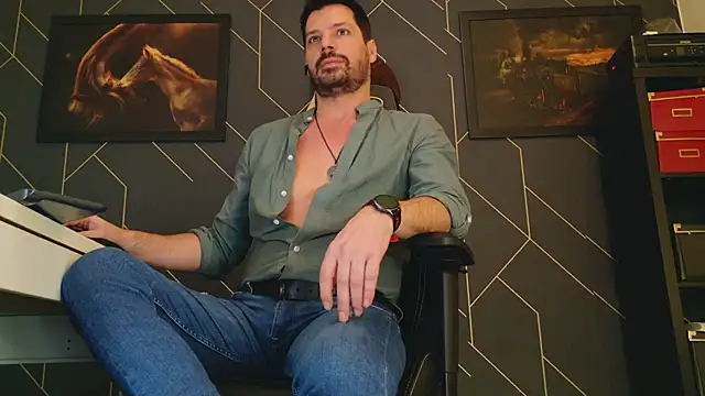 ChrisKox online show from February 18, 7:21 am