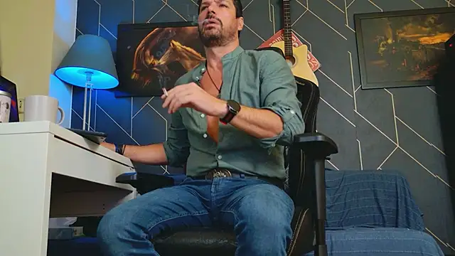 ChrisKox online show from October 6, 3:04 am