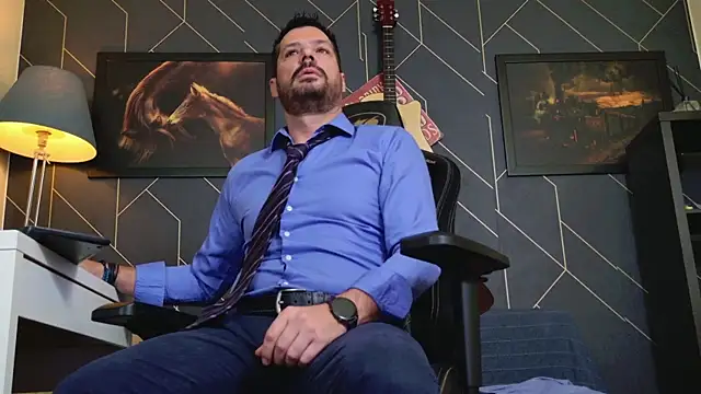 ChrisKox online show from October 28, 5:33 am