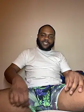 Snapshot of BigHunchoDick chatting on February 24, 2:30 am BigHunchoDick online show from February 24, 2:30 am