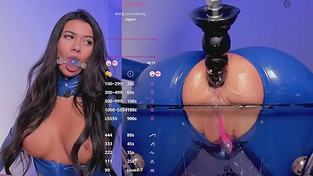 Dakota Blare online show from April 18, 7:07 pm