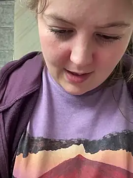 Snapshot of BootyLola chatting on February 14, 3:15 pm BootyLola online show from February 14, 3:15 pm