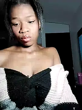 Snapshot of angel_allis chatting on December 4, 6:00 am angel allis online show from December 4, 6:00 am