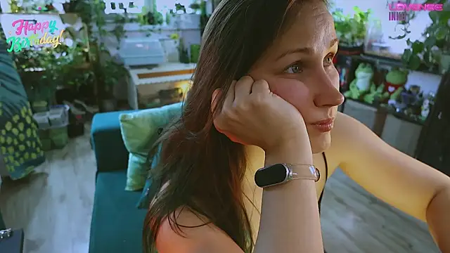 Dead Butterfly online show from April 24, 3:53 am