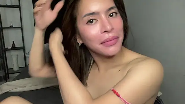 your bianca69 online show from April 14, 1:00 am