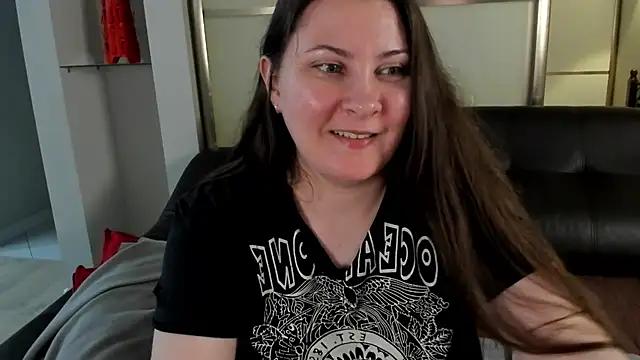 MarySwon online show from March 18, 11:20 pm