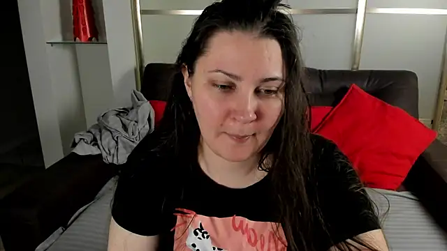 MarySwon online show from October 10, 5:01 pm