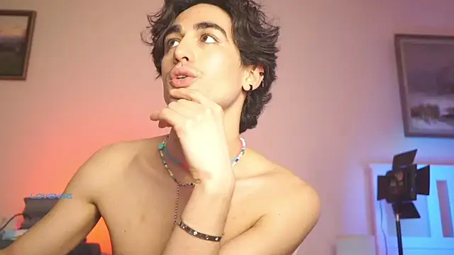 AlanDeNavarre online show from March 5, 12:49 am