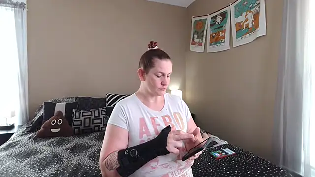 onlyhotbbw75 online show from September 18, 3:25 pm