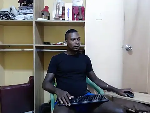 Snapshot of kurtbigcock chatting on January 11, 5:18 pm kurtbigcock online show from January 11, 5:18 pm