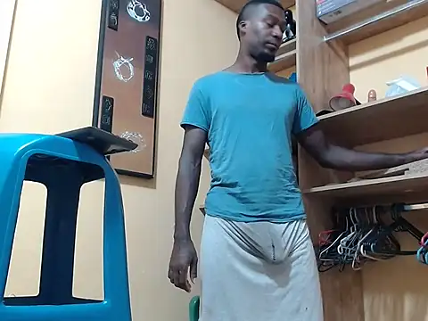 Snapshot of kurtbigcock chatting on October 17, 6:10 pm kurtbigcock online show from October 17, 6:10 pm