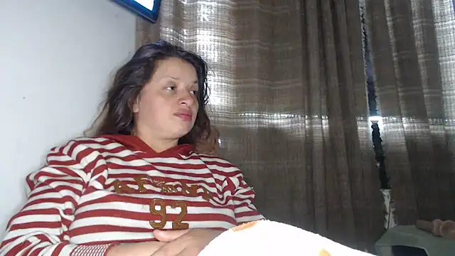 Snapshot of kattydirtylol chatting on November 28, 7:38 pm kattydirtylol online show from November 28, 7:38 pm